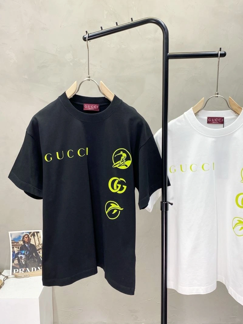 Versatile Gucci T-Shirts 127230
