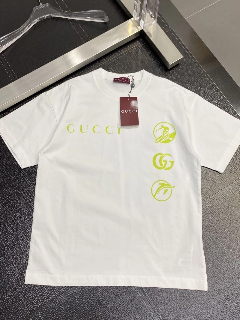 Versatile Gucci T-Shirts 127230
