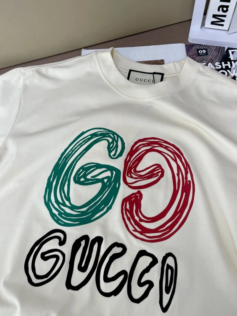 Gucci T-Shirts Comfortable 127224