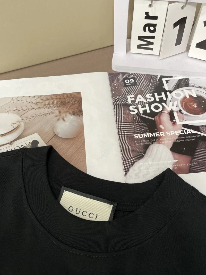 Gucci T-Shirts Comfortable 127224