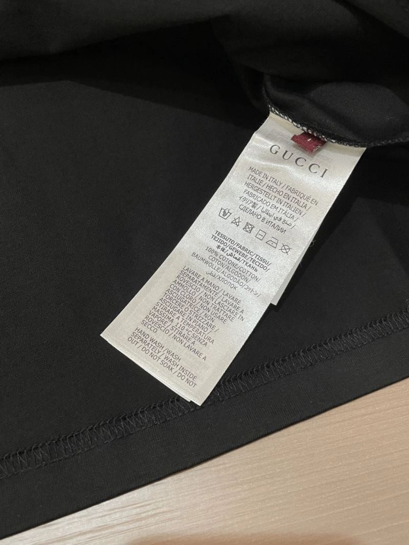 Modern Gucci T-Shirts 127200