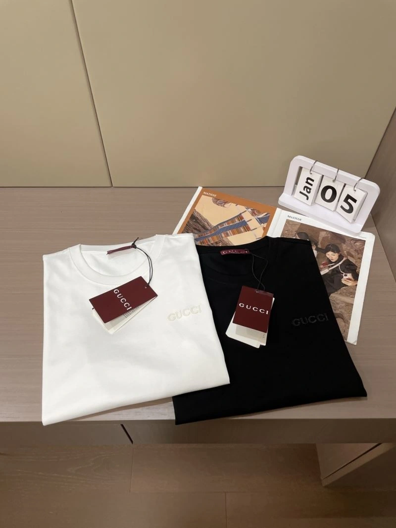 Modern Gucci T-Shirts 127200