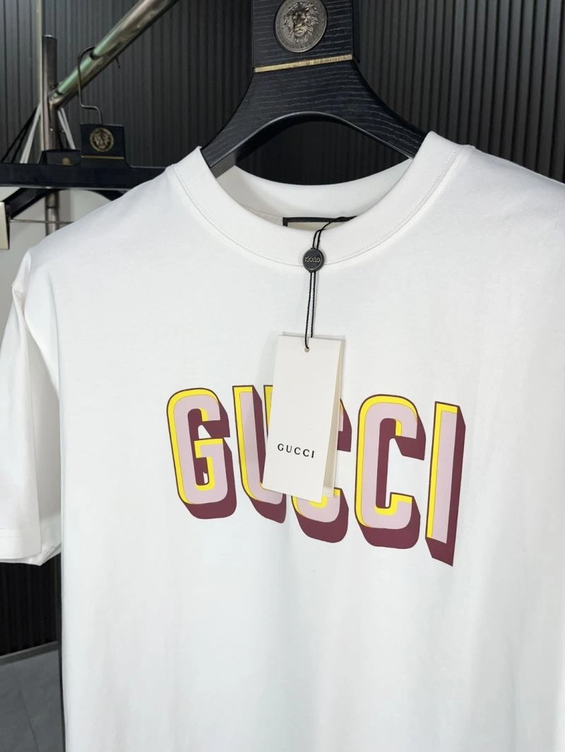 Gucci T-Shirts Practical 127193