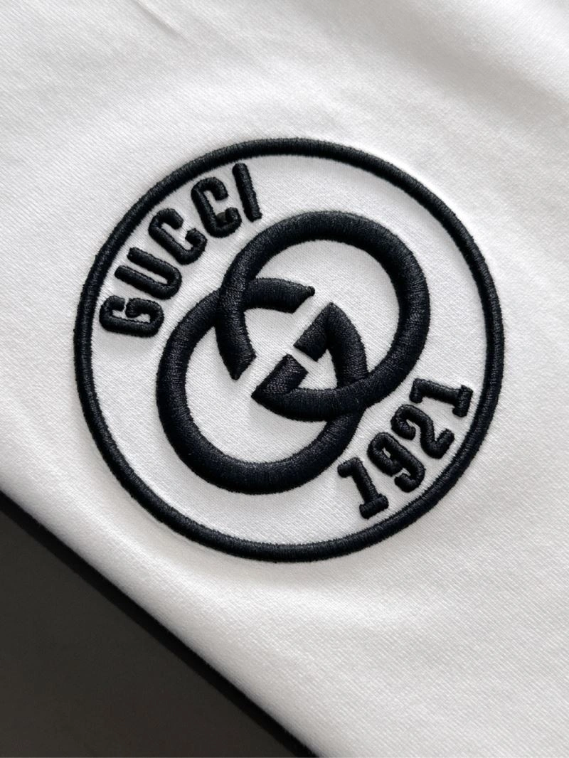 Gucci T-Shirts Bold 127182