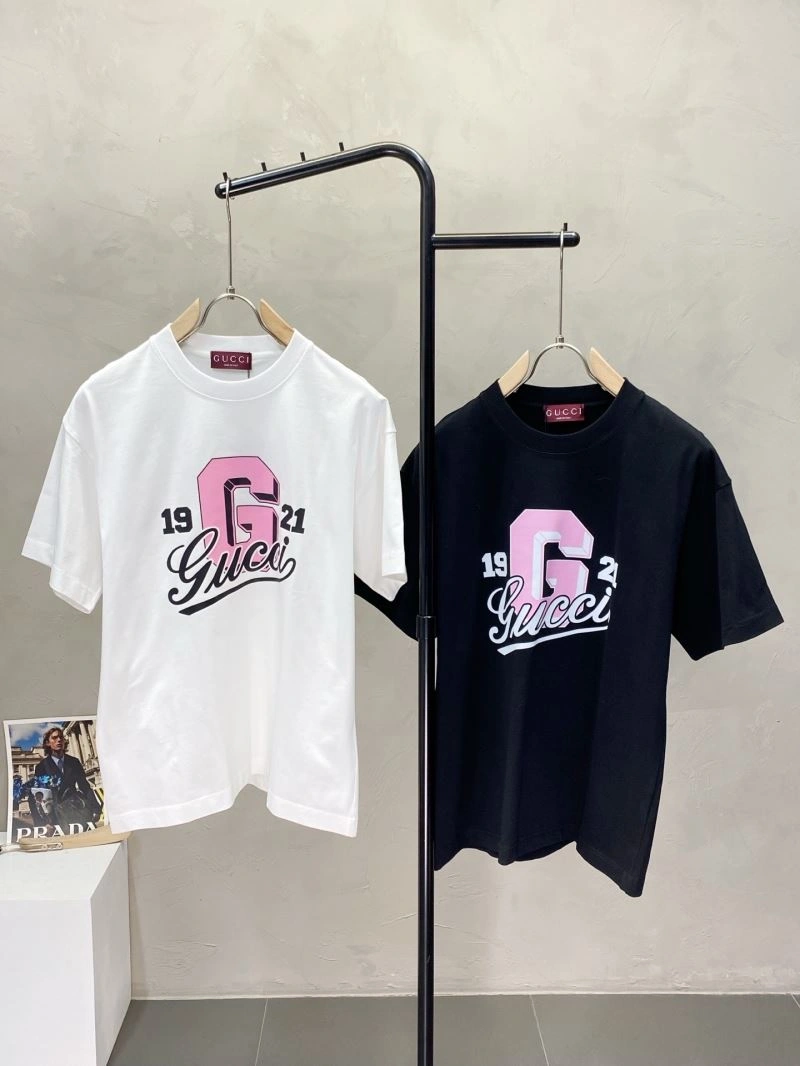Gucci T-Shirts Practical 127157