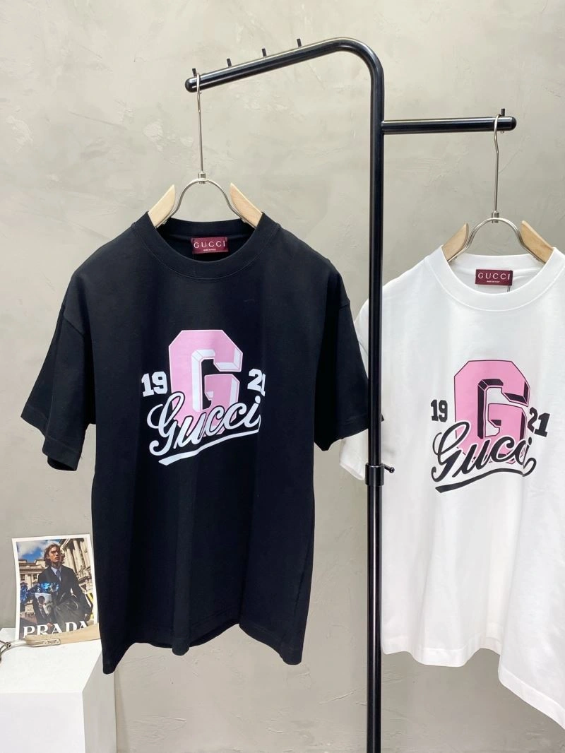 Gucci T-Shirts Practical 127157