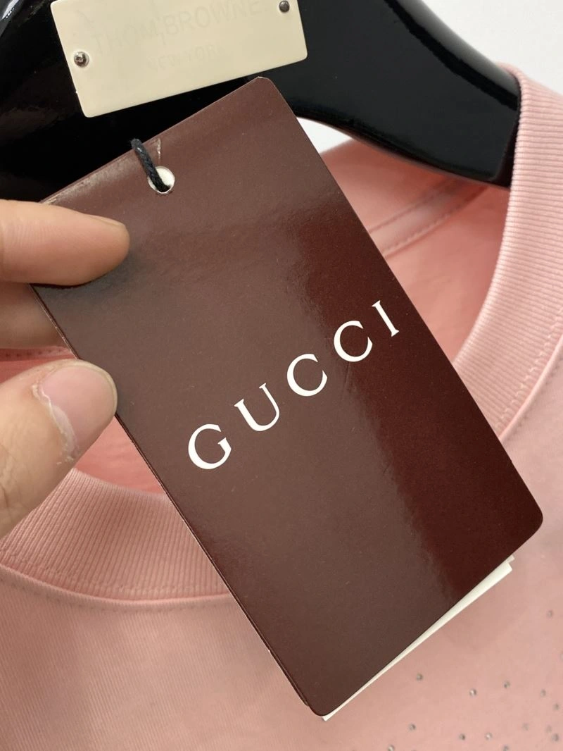 Gucci T-Shirts Trendsetting 127162