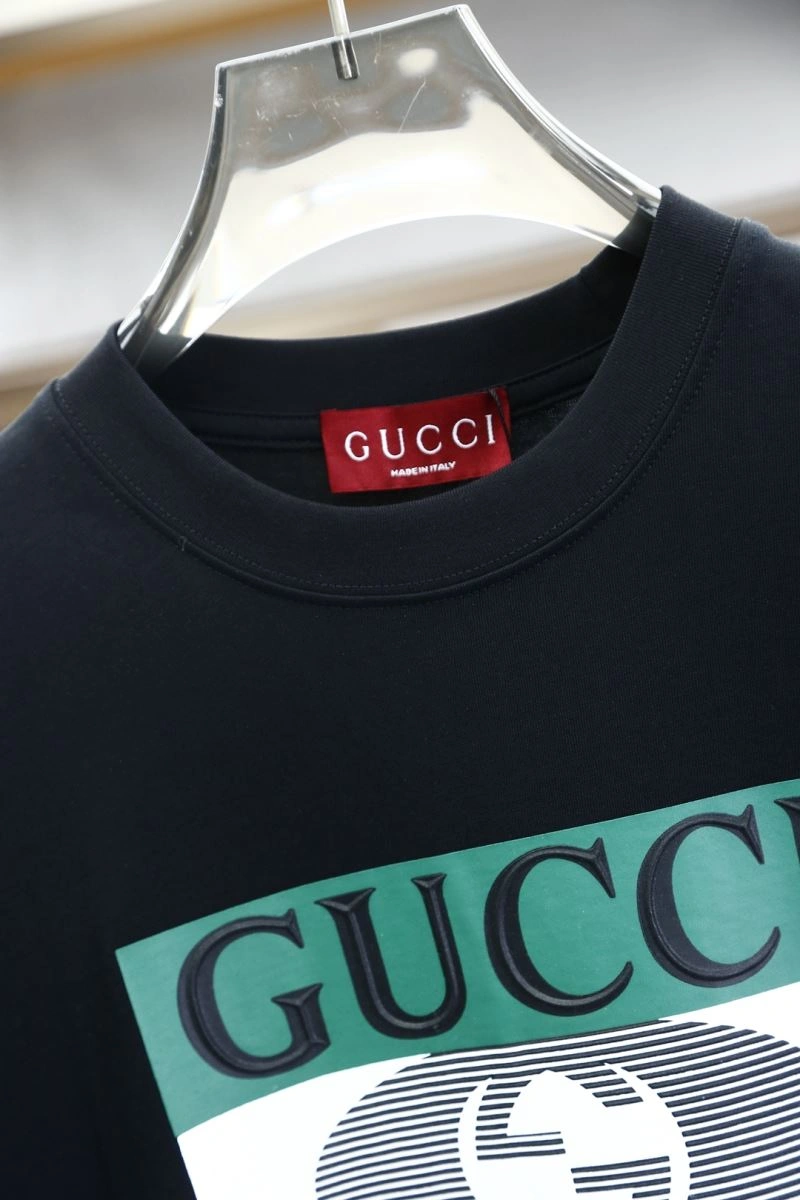 Effortless Gucci T-Shirts 127155