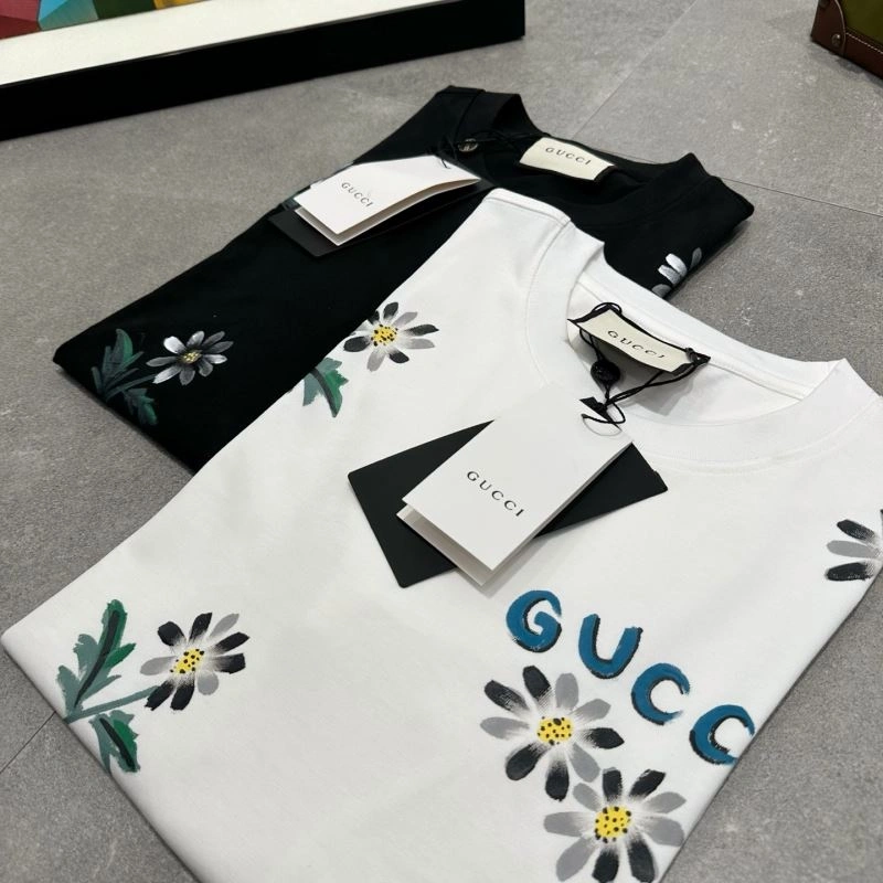 Gucci T-Shirts Functional 127115