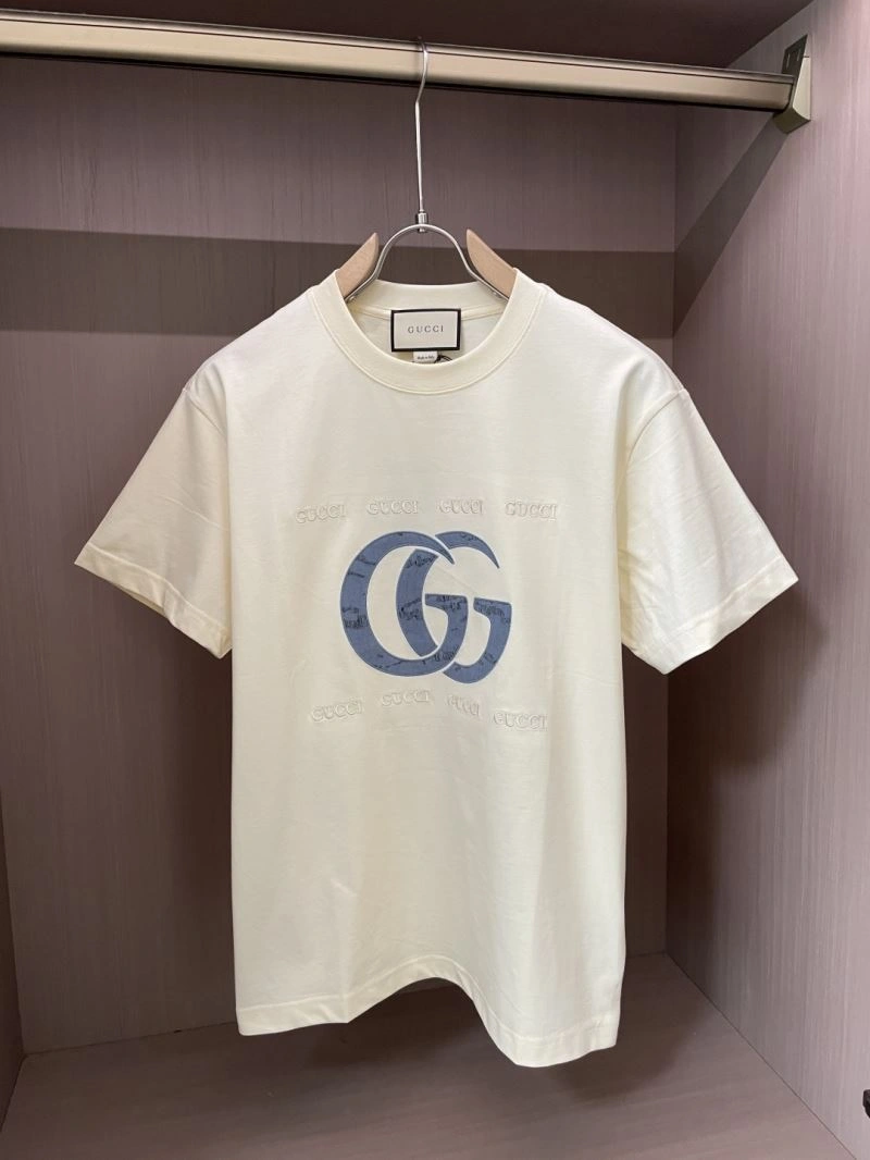 Gucci T-Shirts UrbanChic 127097