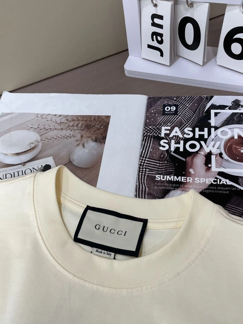 Gucci T-Shirts SmartChoice 127094
