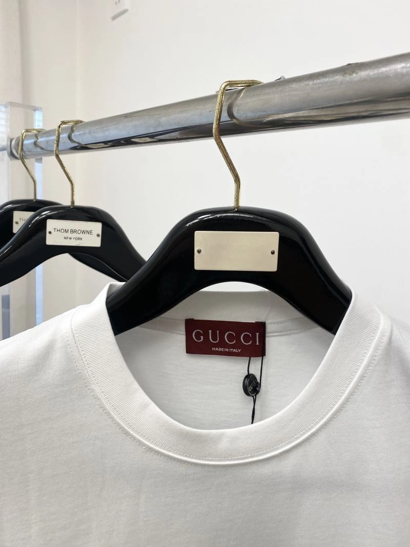 Gucci T-Shirts Durable 127096