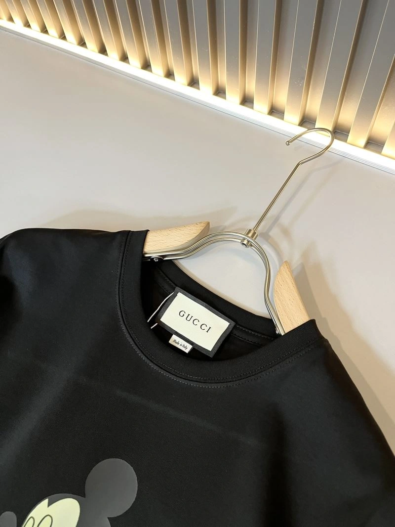 Minimalist Gucci T-Shirts 127093