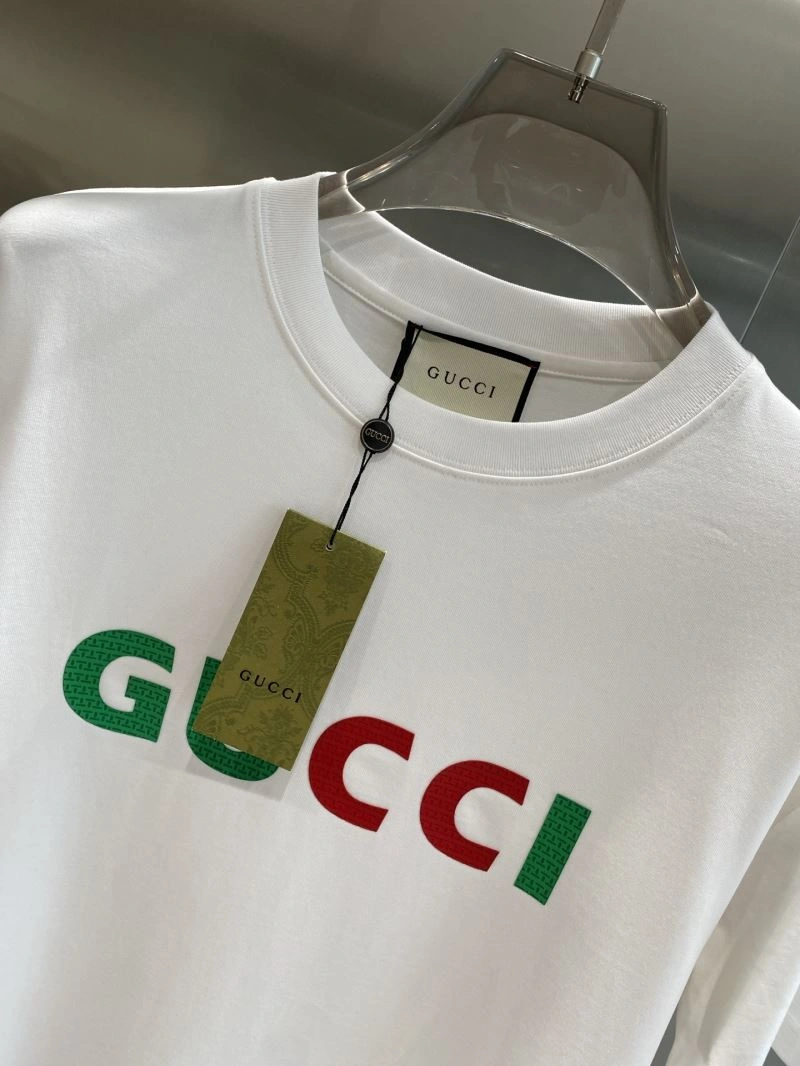 Versatile Gucci T-Shirts 127075