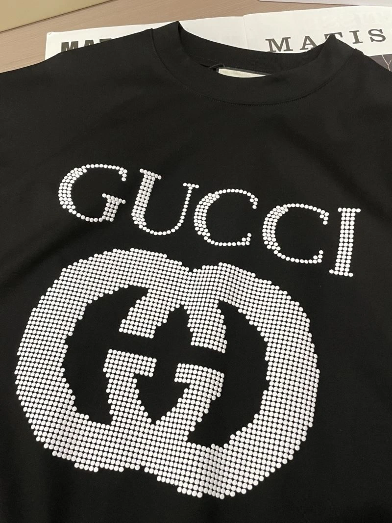 Gucci T-Shirts Chic 127069