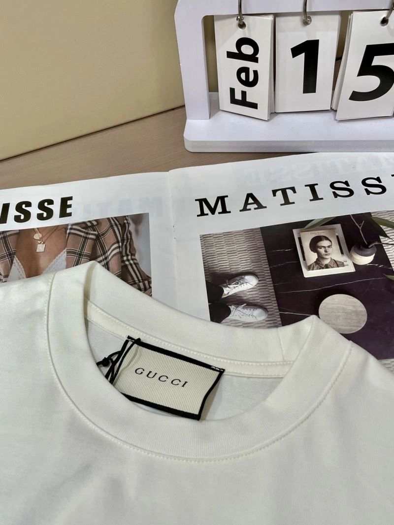 Gucci T-Shirts Chic 127069