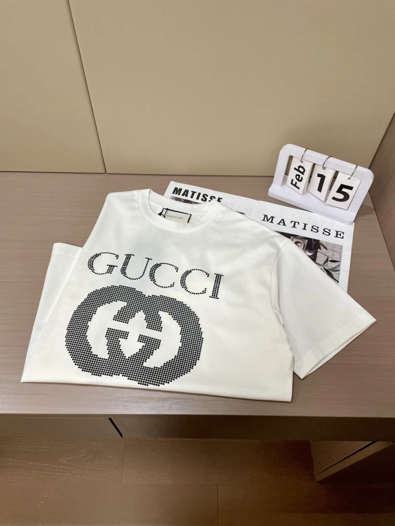 Gucci T-Shirts Chic 127069