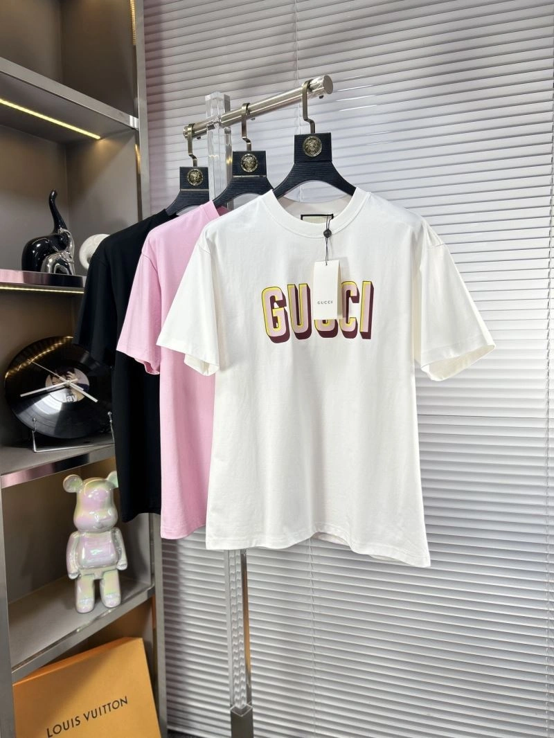 WaterResistant Gucci T-Shirts 127040