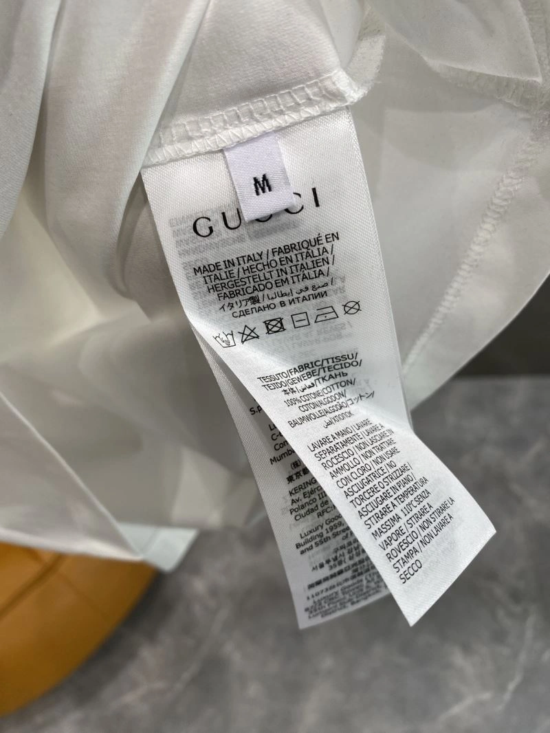 Gucci T-Shirts Lightweight 127046