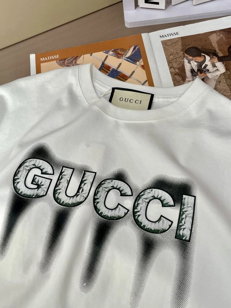 Gucci T-Shirts WellDesigned 127018