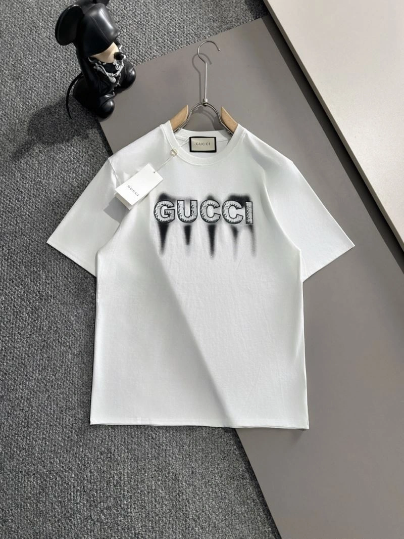 Neat Gucci T-Shirts 127010