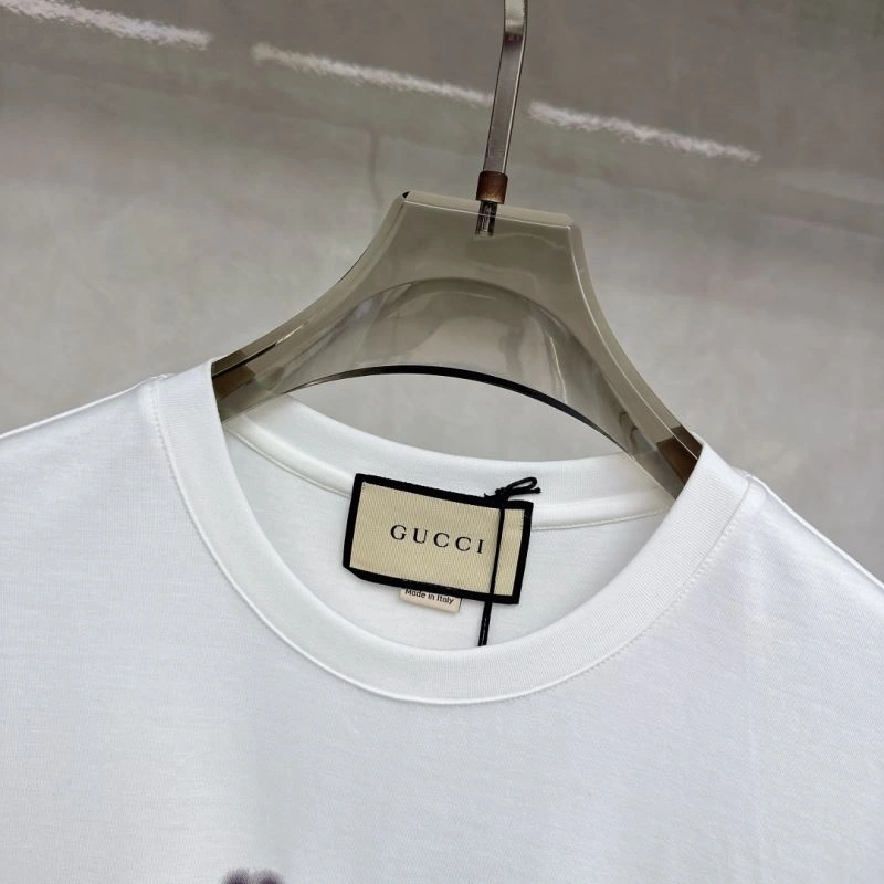 Gucci T-Shirts Lightweight 126998