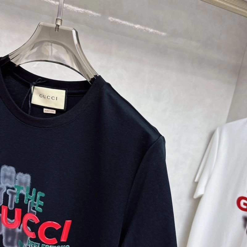 Sporty Gucci T-Shirts 126994