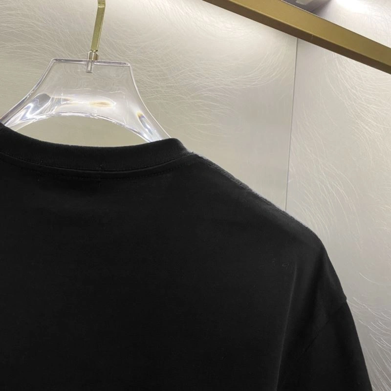 Lightweight Gucci T-Shirts 127006