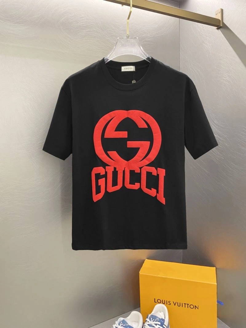 Lightweight Gucci T-Shirts 127006
