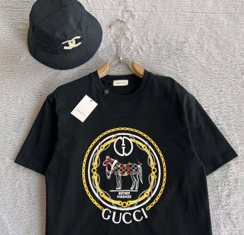 Effortless Gucci T-Shirts 126992