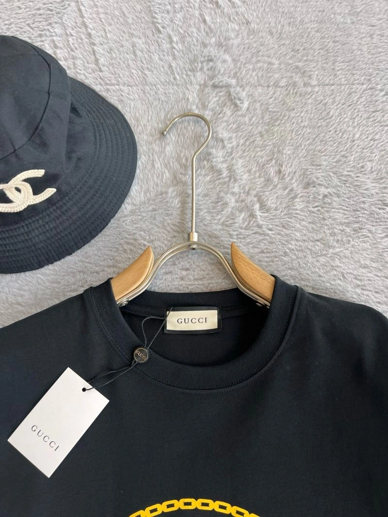 Effortless Gucci T-Shirts 126992