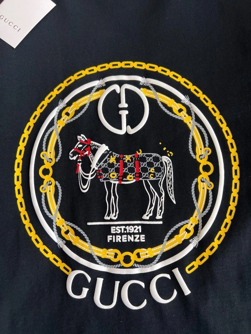Effortless Gucci T-Shirts 126992