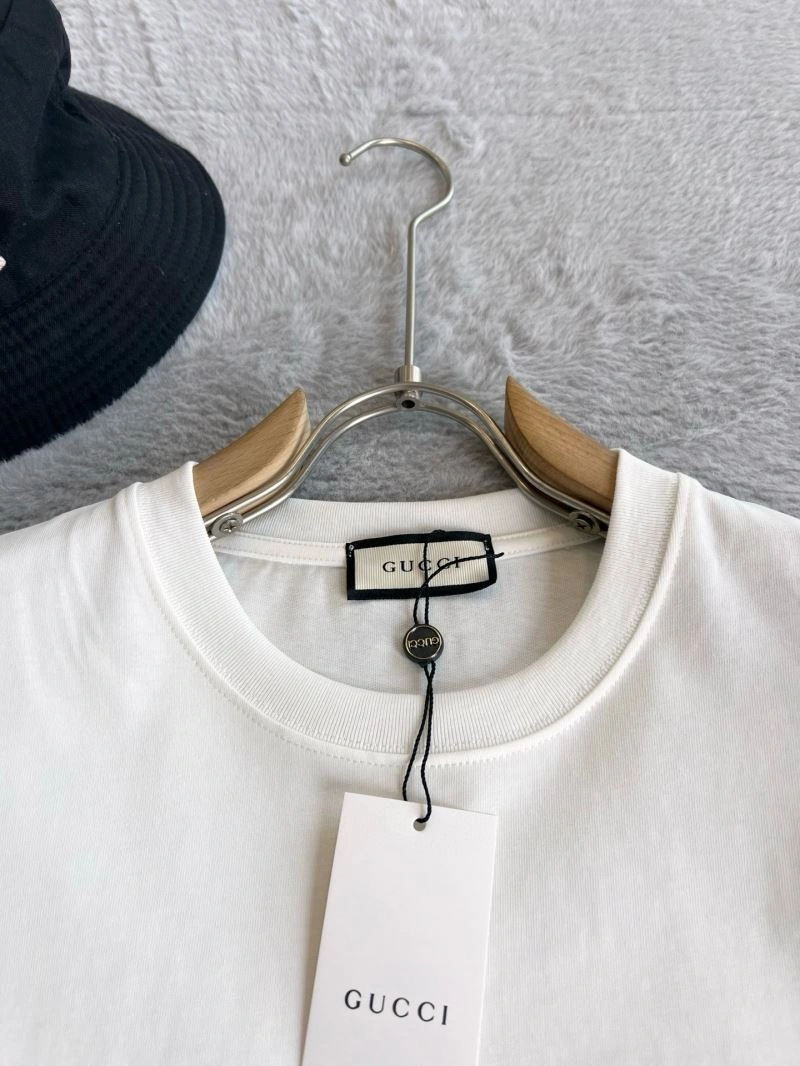Effortless Gucci T-Shirts 127011