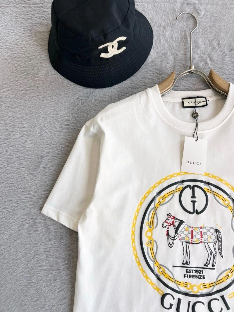 Effortless Gucci T-Shirts 127011