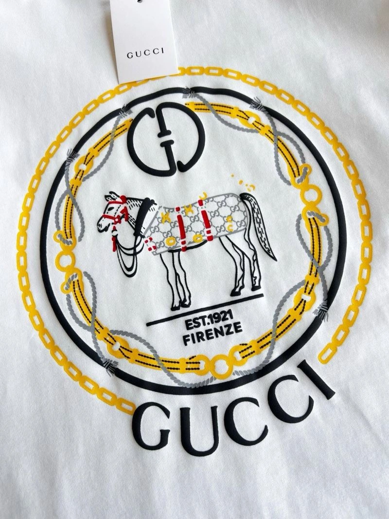 Effortless Gucci T-Shirts 127011