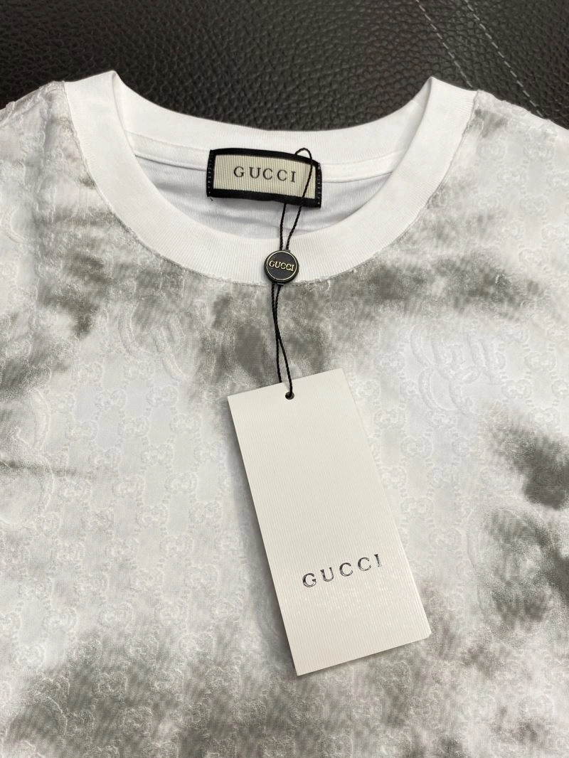 Gucci T-Shirts Soft 126987