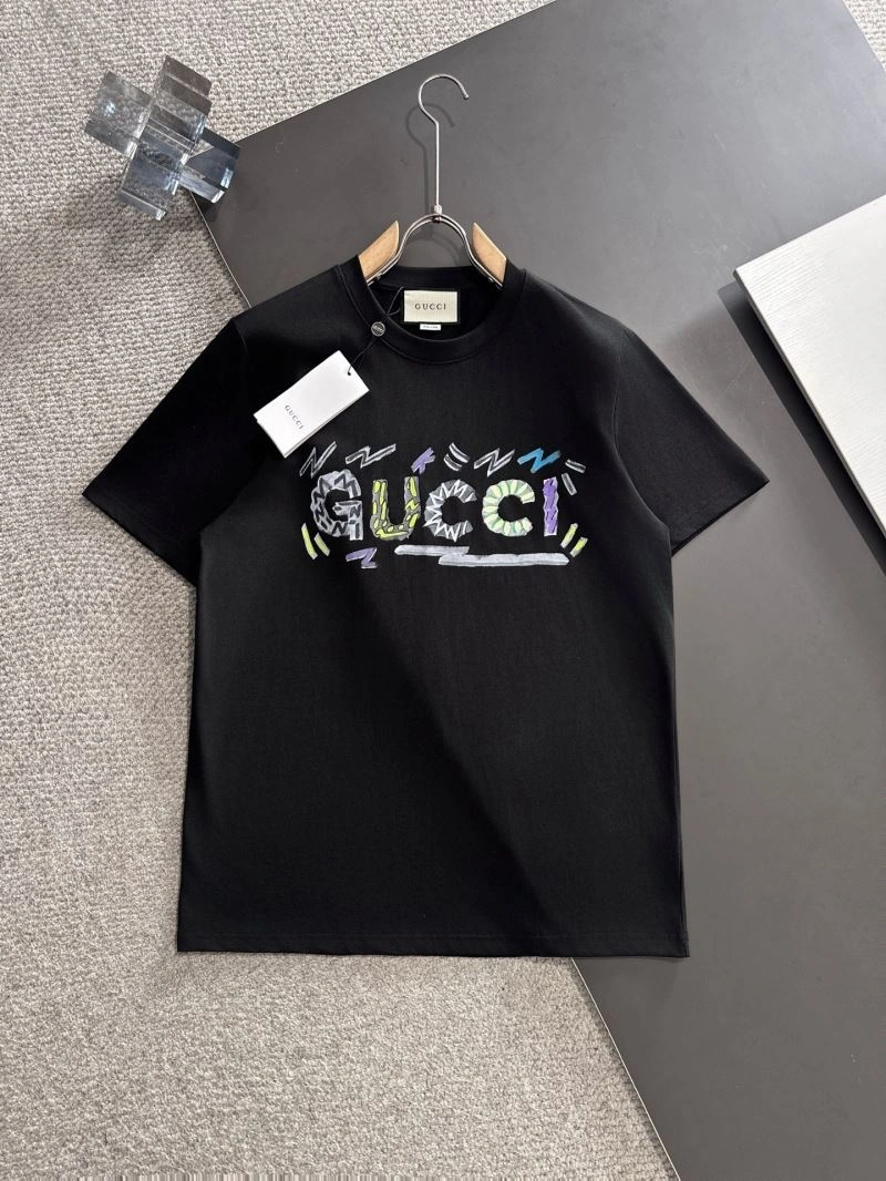 Popular Gucci T-Shirts 126970