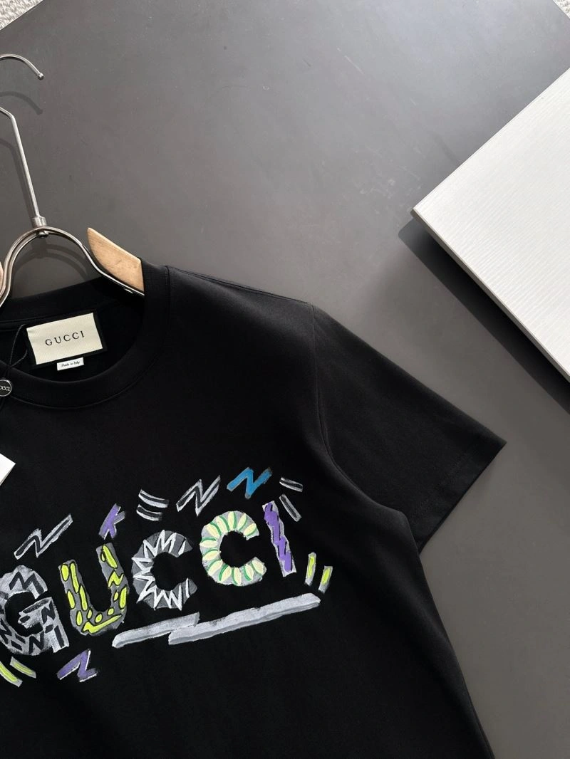 Popular Gucci T-Shirts 126970