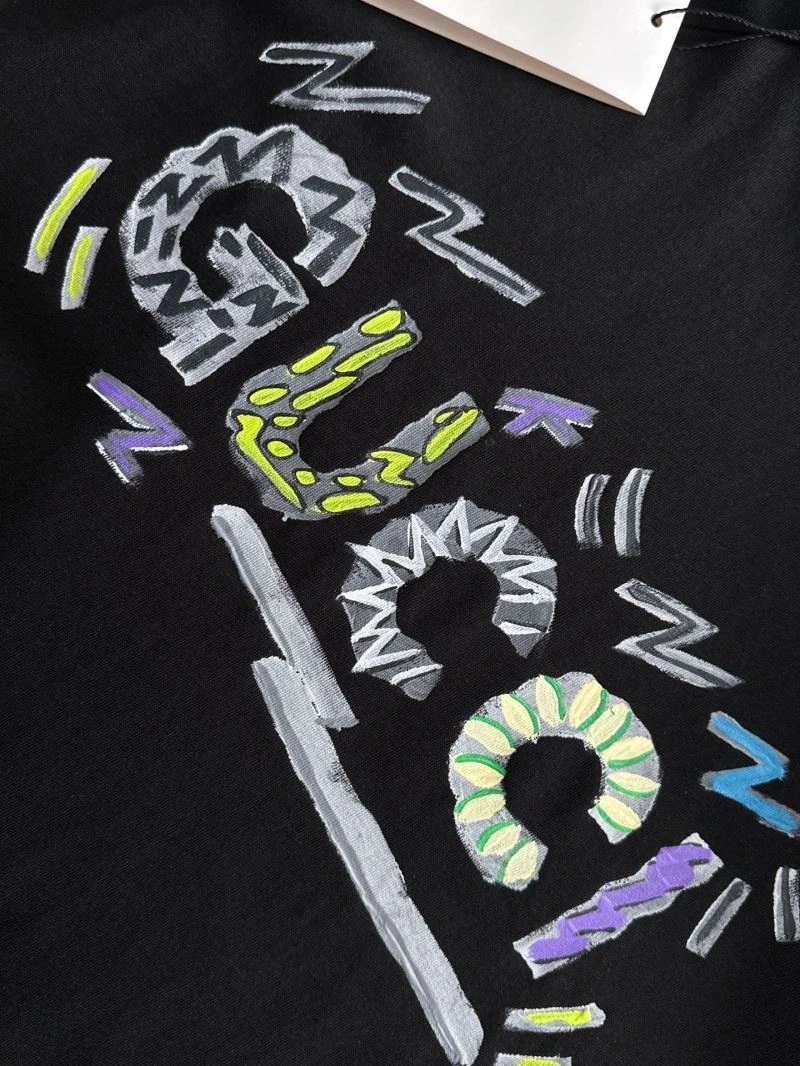 Popular Gucci T-Shirts 126970
