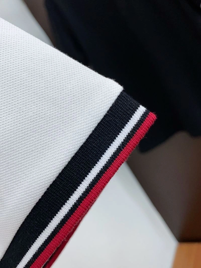 Bold Gucci T-Shirts 126965