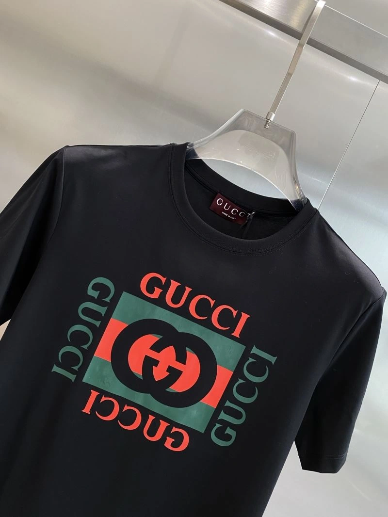 Lightweight Gucci T-Shirts 126952