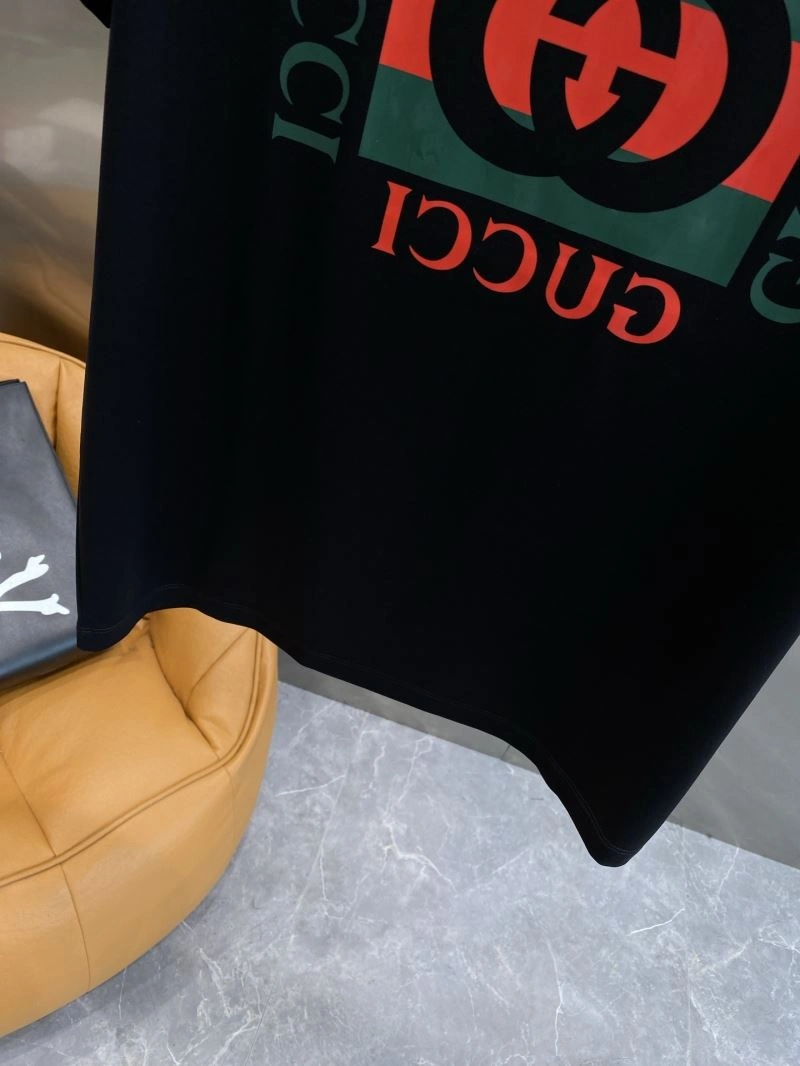 Lightweight Gucci T-Shirts 126952