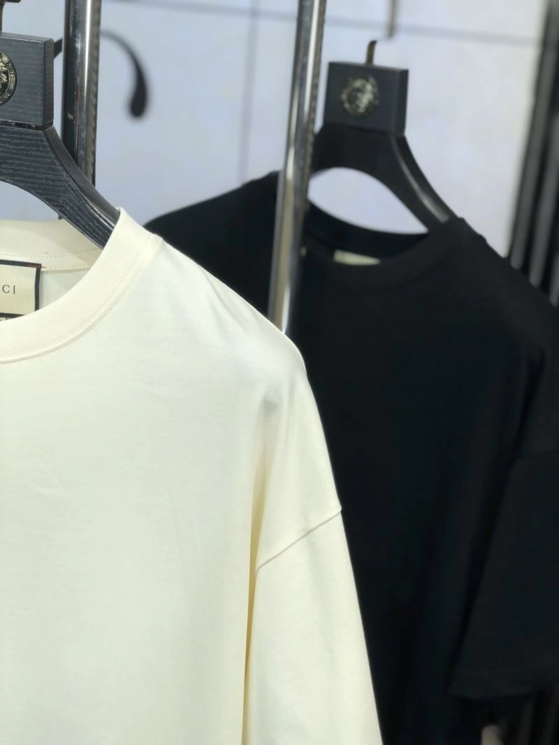 Gucci T-Shirts Durable 126945