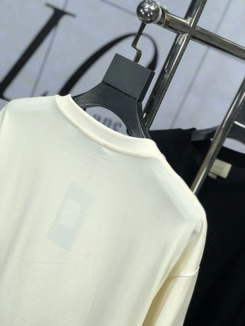 Gucci T-Shirts Sustainable 126942