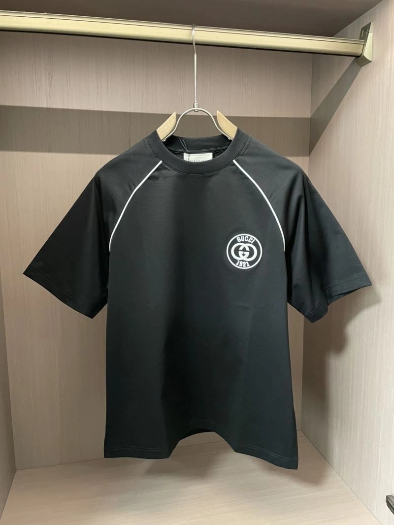 Gucci T-Shirts Trendsetting 126936