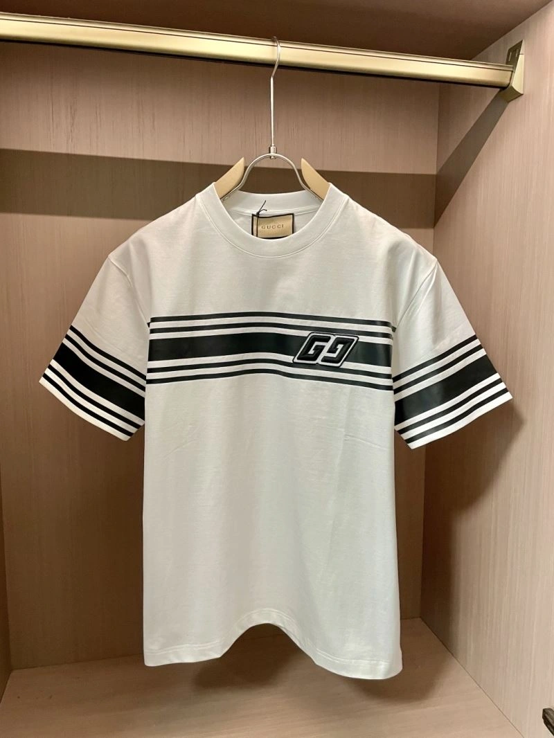 Gucci T-Shirts Lightweight 126932