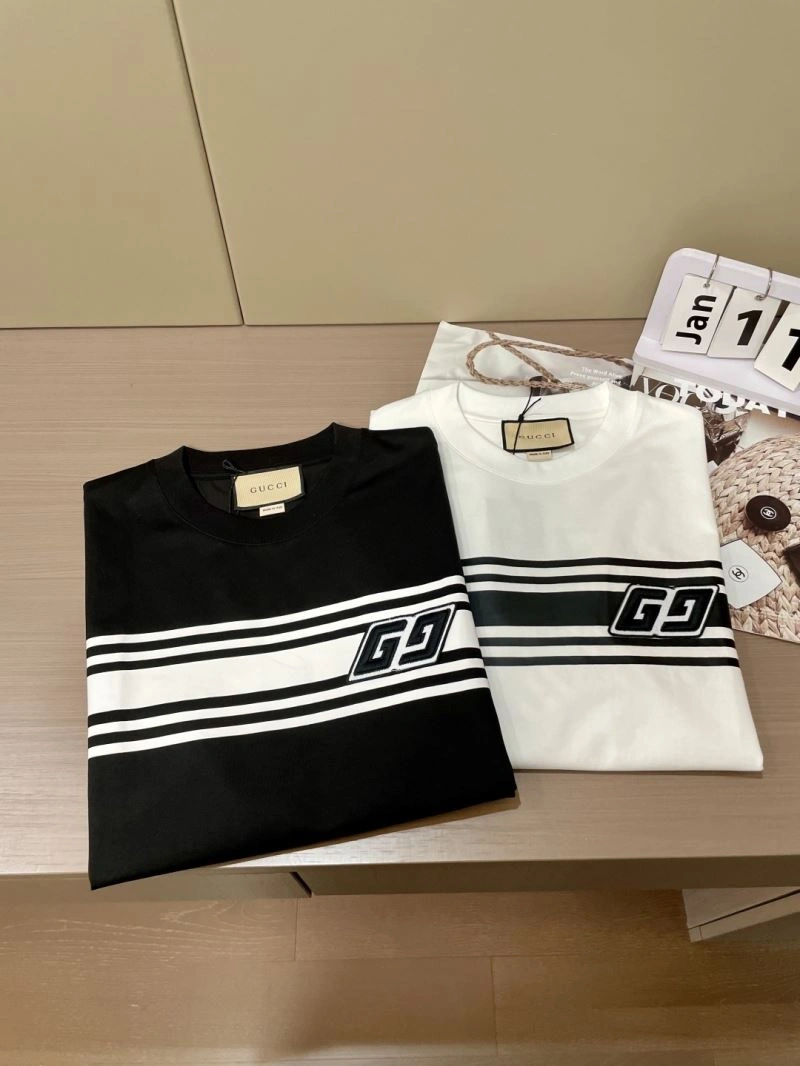 Gucci T-Shirts Lightweight 126932