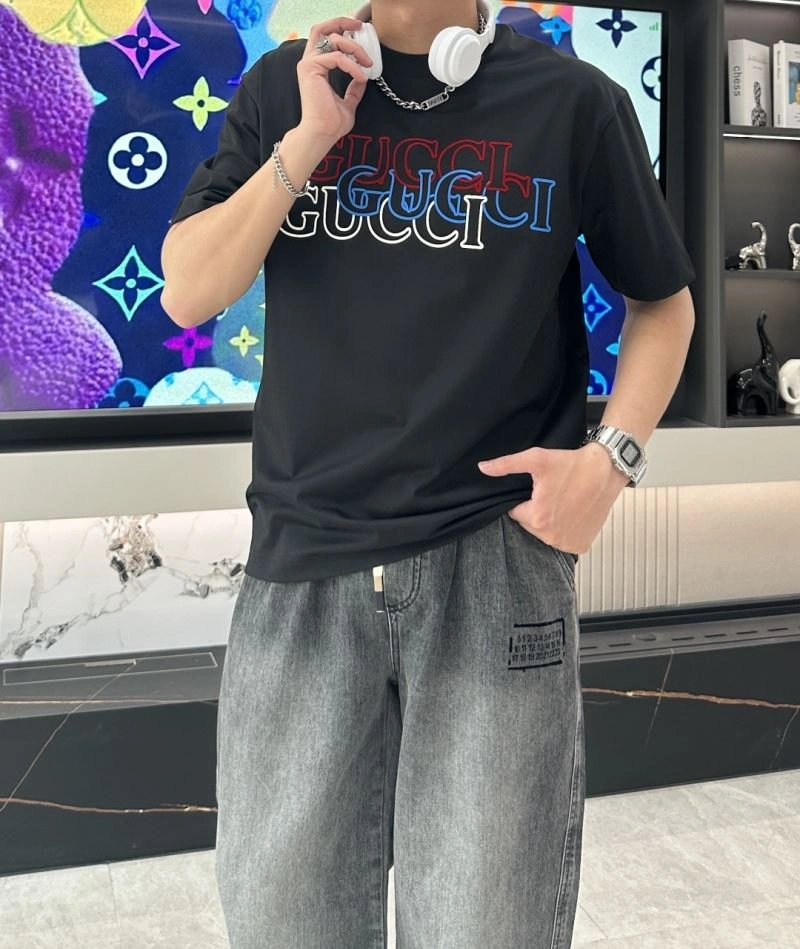 Comfortable Gucci T-Shirts 126912