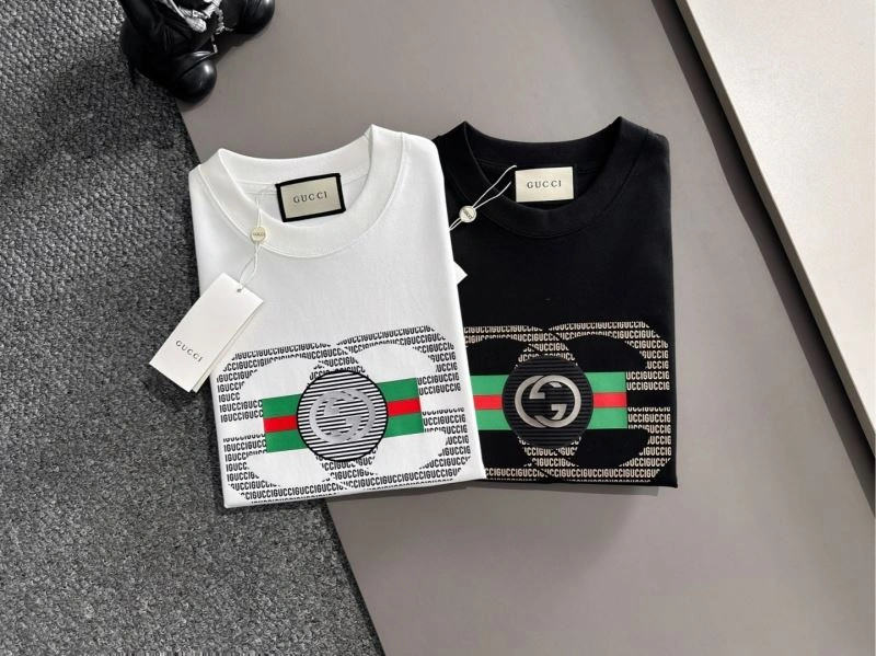 Gucci T-Shirts Refined 126902