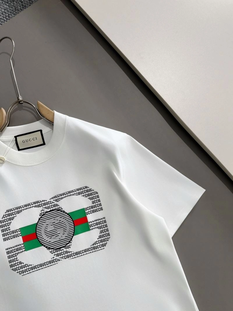 Gucci T-Shirts Refined 126902